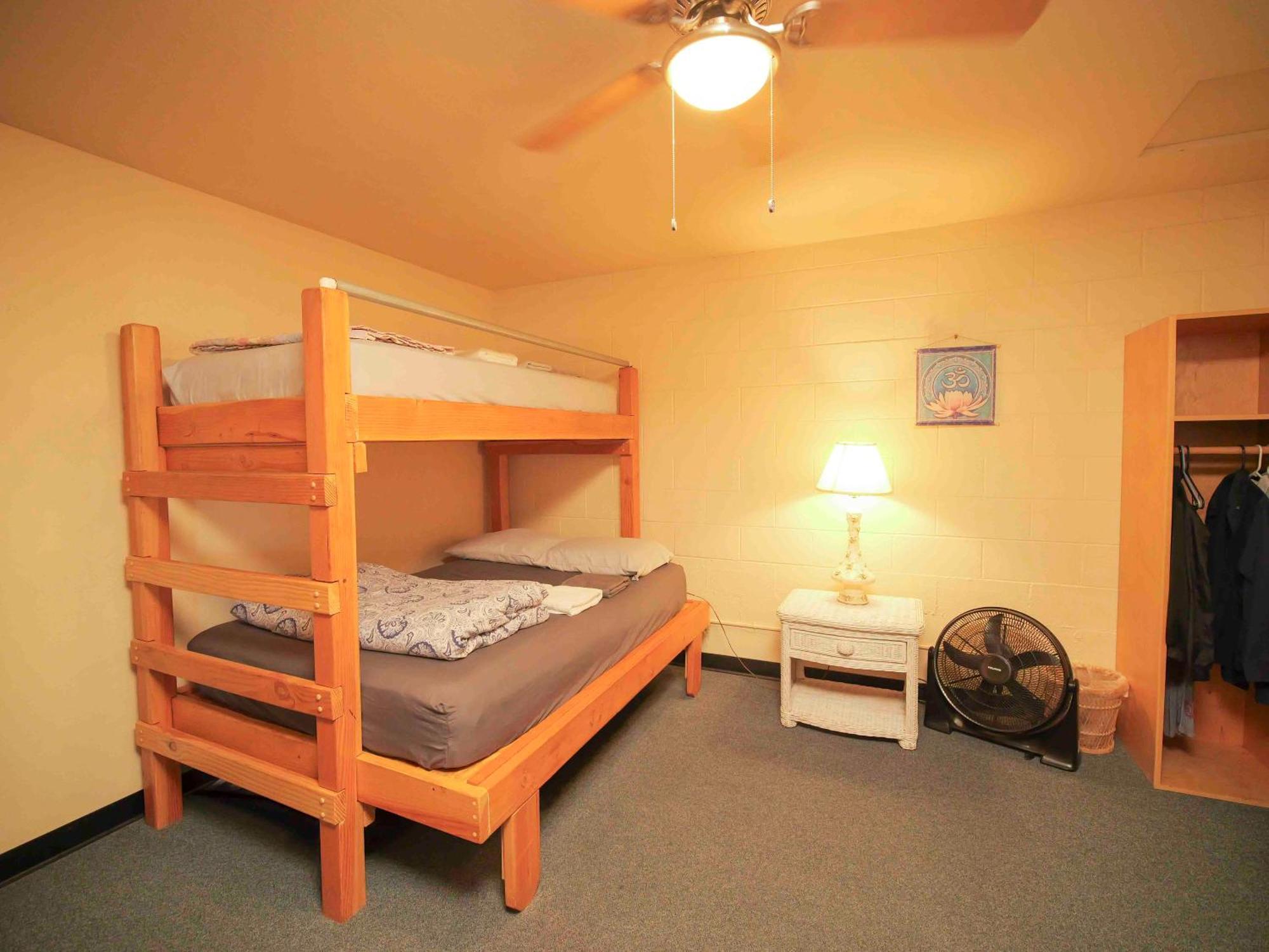 Ashland Commons Hostel Экстерьер фото
